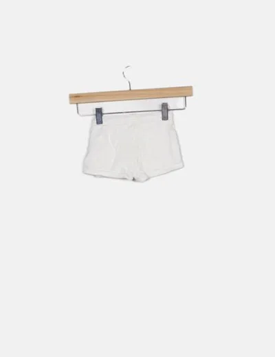 Zara Short blanco detalle encaje